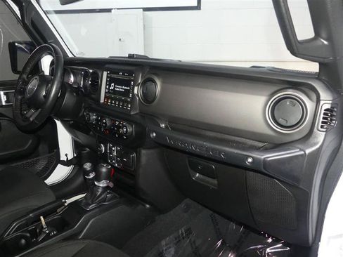 Used 2022 Jeep Wrangler Unlimited Sport AWD/4WD image 22