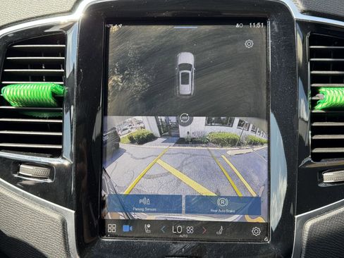 Used 2024 Volvo XC90 B5 Plus image 26