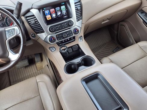 Used 2018 GMC Yukon SLT image 12