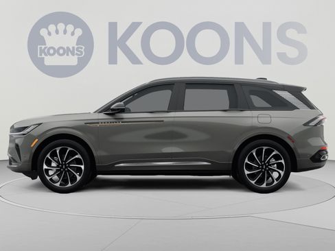 Used 2024 Lincoln Nautilus Black Label AWD/4WD image 2
