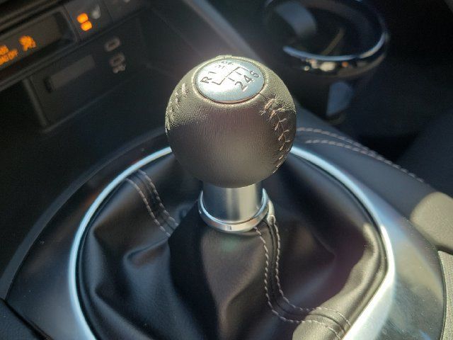 New 2026 MAZDA MX-5 Miata Club w/ Interior Package RWD image 17