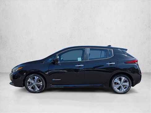 Used 2019 Nissan Leaf SV w/ SV Technology Package FWD image 9