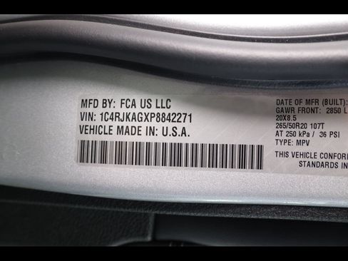Used 2023 Jeep Grand Cherokee L Laredo AWD/4WD image 31