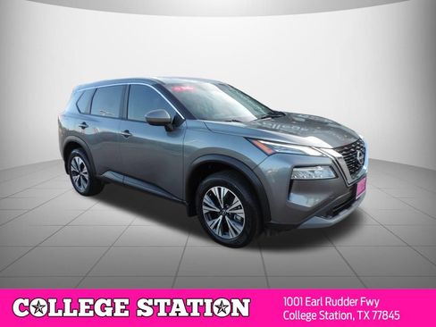 Certified 2023 Nissan Rogue SV FWD image 3