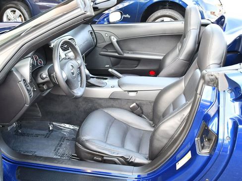 Used 2007 Chevrolet Corvette Convertible w/ Preferred Equipment Group RWD image 48
