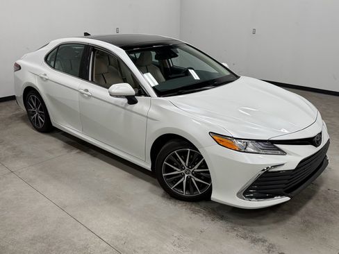 Used 2023 Toyota Camry XLE w/ Protection Package (Q2) (TMS) image 34