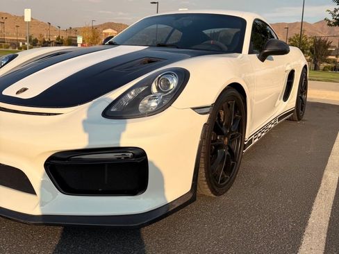 Used 2016 Porsche Cayman RWD image 2