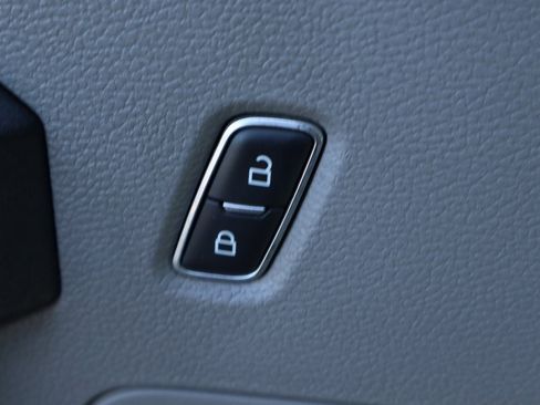 Used 2019 Ford F250 XL w/ Power Equipment Group image 16