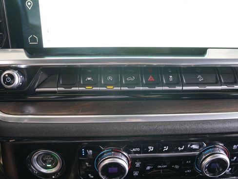 Used 2022 GMC Sierra 1500 SLT image 19