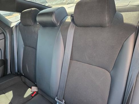 Used 2022 Honda Civic Sport image 10