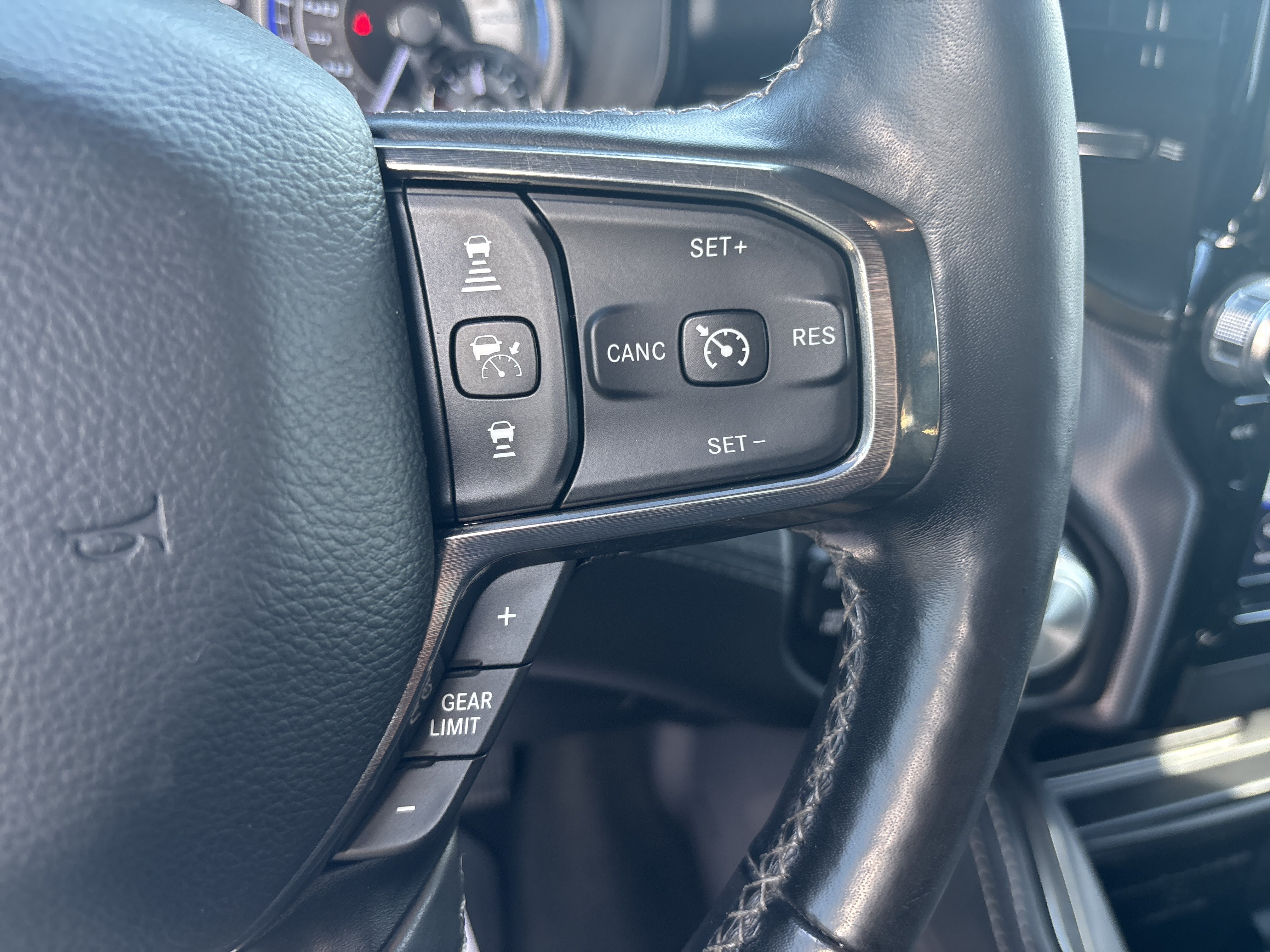 Used 2020 RAM 1500 Limited AWD/4WD image 17