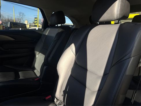 Used 2023 MAZDA CX-9 Touring image 34