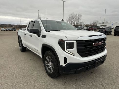 Used 2023 GMC Sierra 1500 Pro w/ Pro Value Package image 8