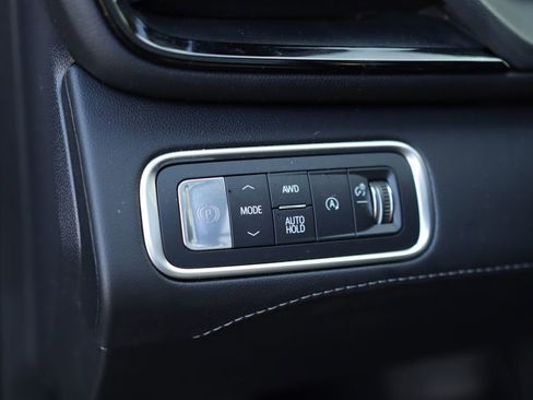 Used 2025 Buick Enclave Avenir w/ Super Cruise Package image 10