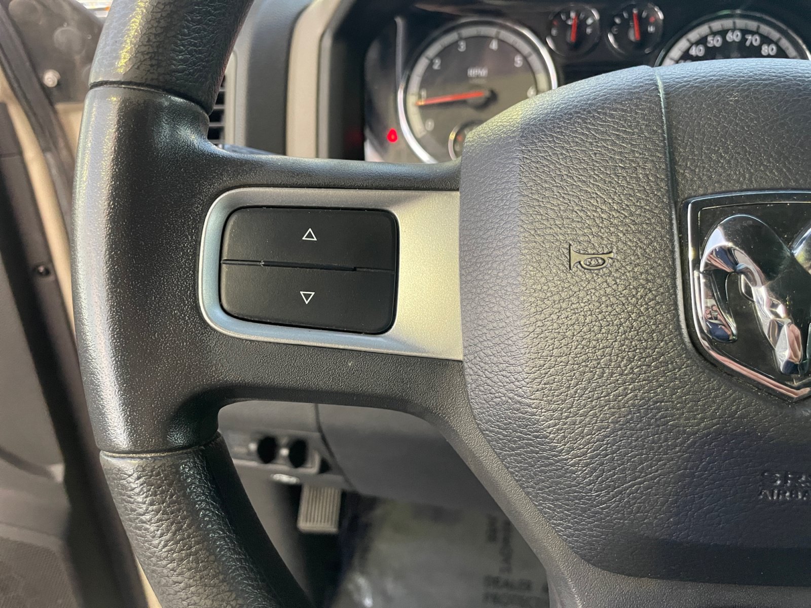 Used 2011 RAM 2500 ST w/ ST Popular Equipment Group AWD/4WD image 10