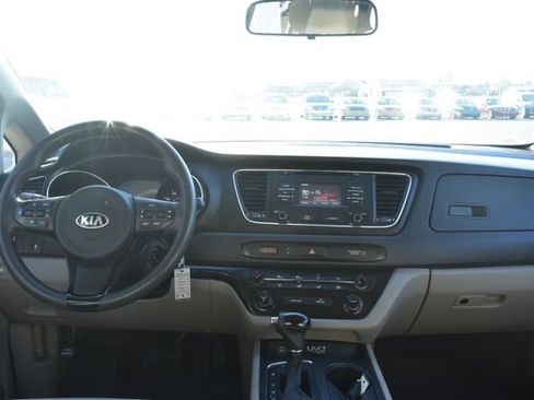 Used 2016 Kia Sedona LX w/ Option Group 020 image 34