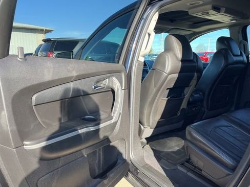 Used 2010 GMC Acadia SLT w/ Technology Package image 20