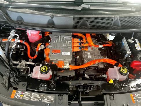 Used 2023 Chevrolet Bolt LT FWD image 29