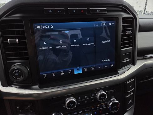 Used 2022 Ford F150 Lariat RWD image 10