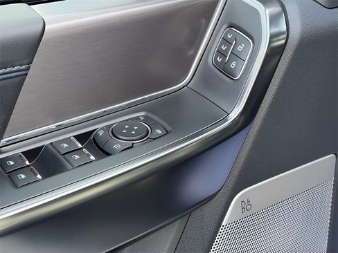 New 2025 Ford F150 Platinum w/ FX4 Off-Road Package image 27