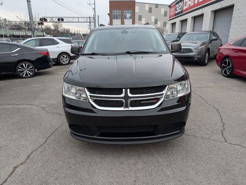 Used 2018 Dodge Journey SE image 3