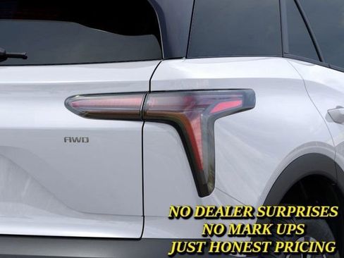 New 2025 Chevrolet Blazer EV LT AWD/4WD image 11