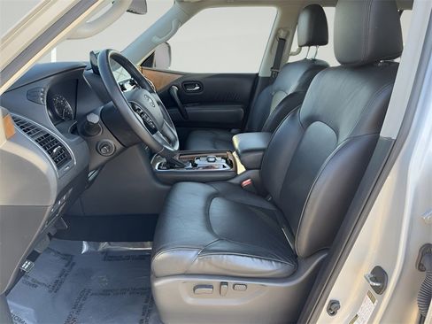 Used 2023 Nissan Armada SL w/ Captain's Chairs Package image 10