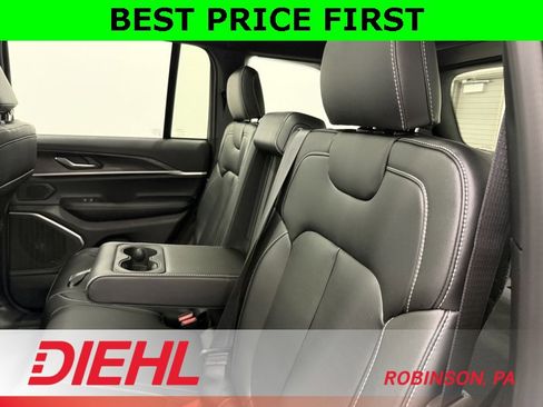 New 2026 Jeep Grand Cherokee Limited image 18