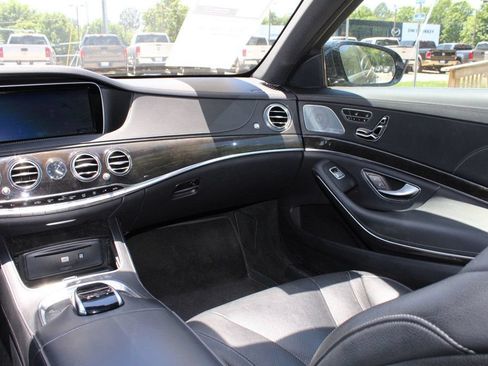 Used 2016 Mercedes-Benz S 550 Sedan image 16