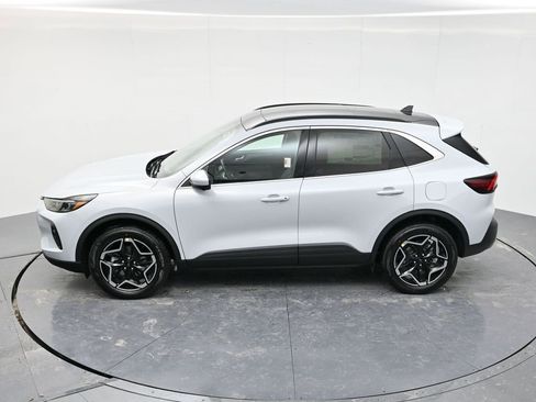 New 2026 Ford Escape Platinum w/ Premium Technology Package image 43