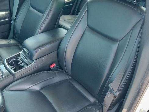 Used 2021 Chrysler 300 Touring L AWD/4WD image 15