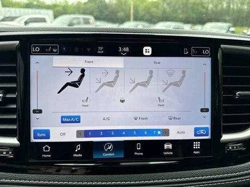 Used 2027 Chrysler Pacifica Select AWD/4WD image 41