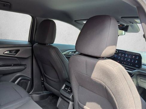 Used 2025 Chevrolet Equinox EV LT FWD image 18