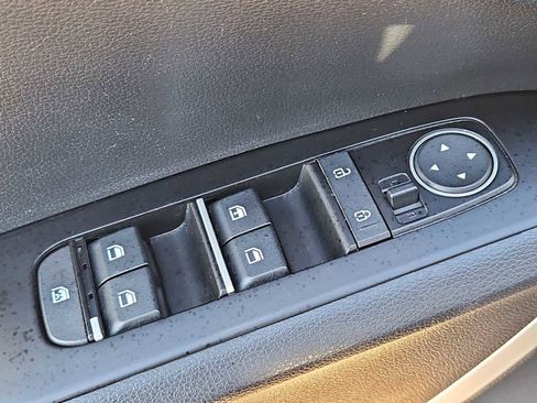 Used 2024 Kia Soul LX w/ Option Group 015 image 17