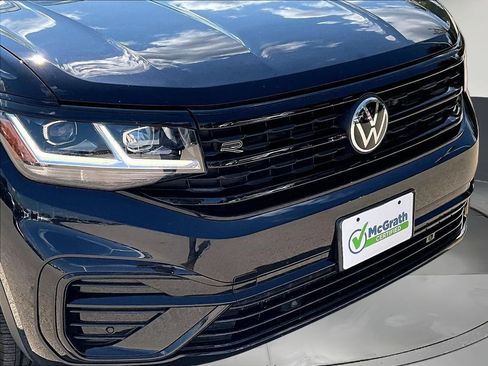 Used 2023 Volkswagen Atlas Cross Sport SEL R-Line AWD/4WD image 35