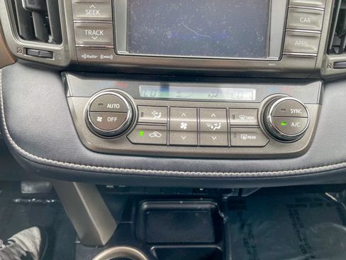 Used 2013 Toyota RAV4 XLE AWD/4WD image 20