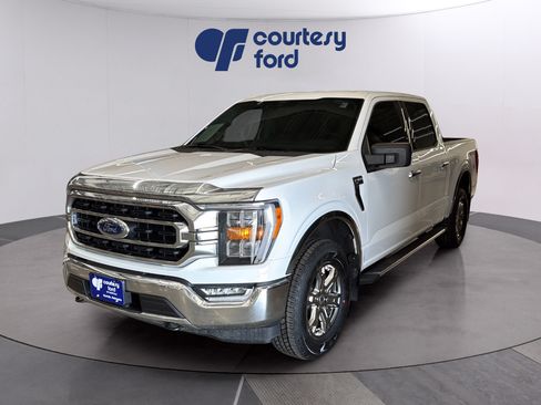 Certified 2022 Ford F150 XLT w/ Equipment Group 302A High AWD/4WD image 4