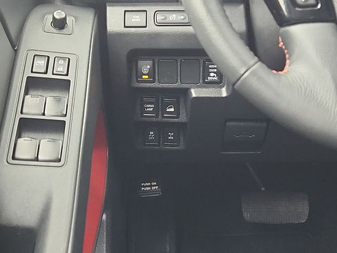 Used 2023 Nissan Frontier PRO-4X w/ Pro Convenience Package image 13