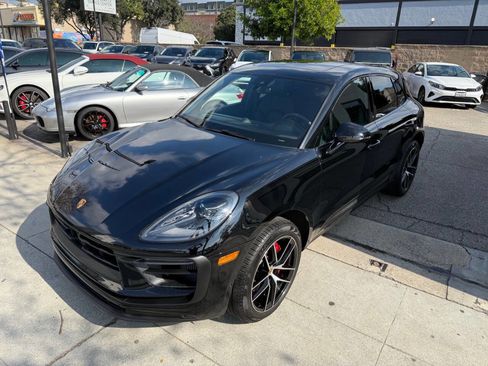 Used 2024 Porsche Macan S image 12