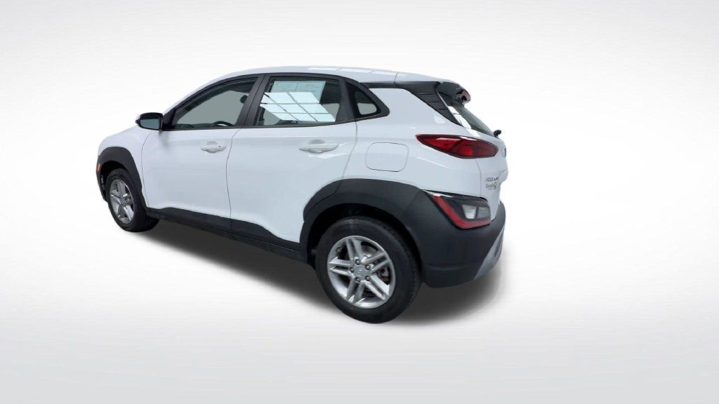 Used 2023 Hyundai Kona SE w/ Cargo Package AWD/4WD image 9