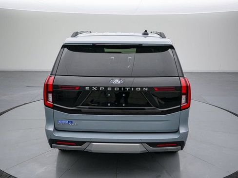 Certified 2025 Ford Expedition Platinum image 5
