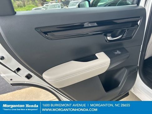 Used 2025 Honda CR-V EX-L image 29