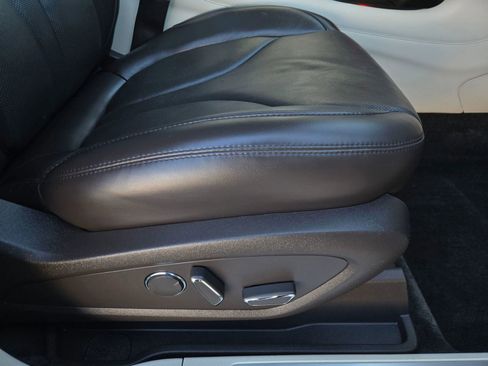 Used 2015 Lincoln MKC Sport Utility 4D w/ Equipment Group 102A Reserve image 21