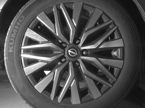 Used 2025 Nissan Altima 2.5 SV image 15