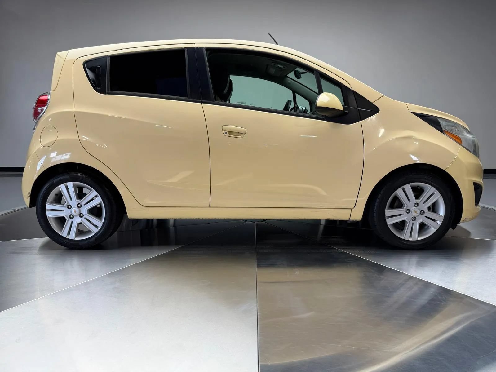 Used 2014 Chevrolet Spark LS FWD image 6