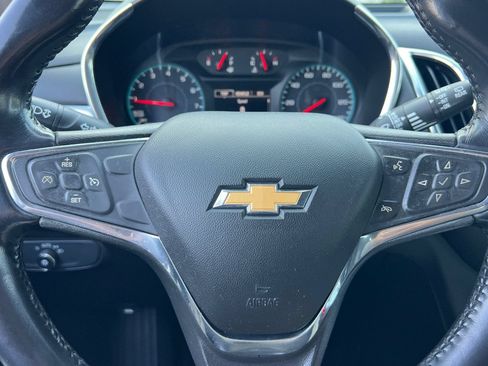 Used 2018 Chevrolet Equinox LT FWD image 30
