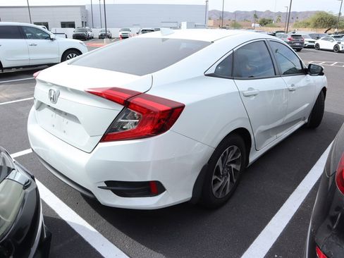Certified 2017 Honda Civic EX image 4