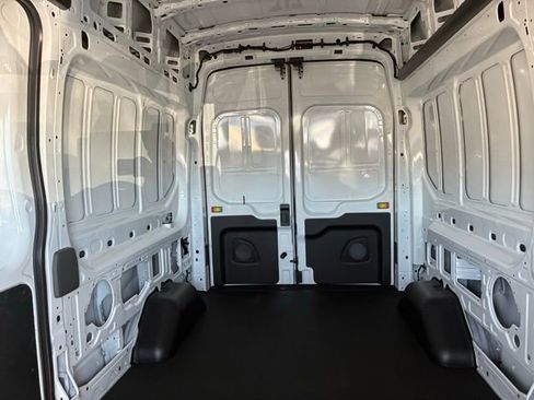 New 2026 Ford Transit 250 148 High Roof AWD image 34