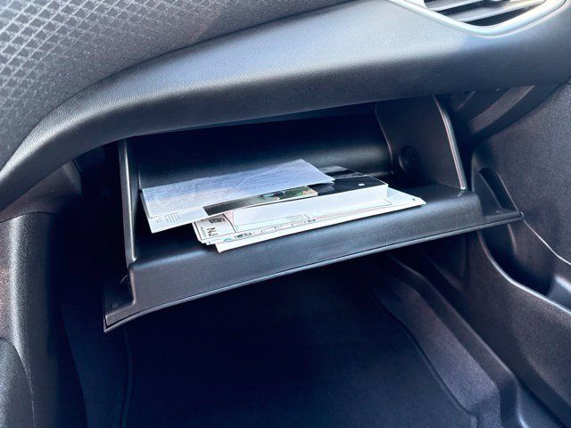 Used 2023 Chevrolet Malibu RS FWD image 29