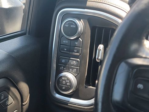 Used 2022 GMC Sierra 2500 AT4 w/ Gooseneck/5TH Wheel Package AWD/4WD image 33